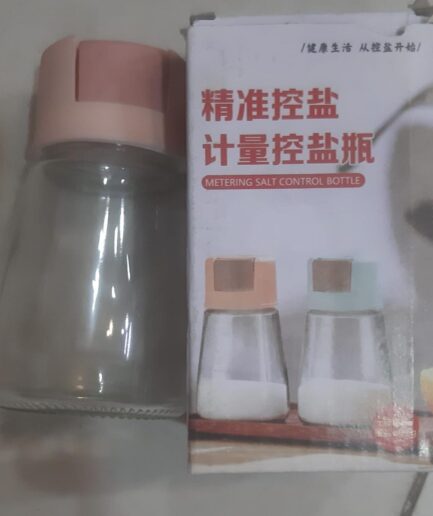 Sealed Seasoning quantitative Bottle salt pepper condiment Dispenser Glass Spice Jar | Salt Control Bottle Press - 180ml (random color)